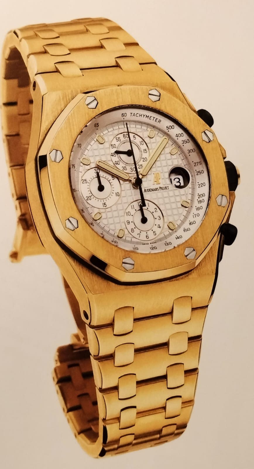 Audemars Piguet Royal Oak Offshore Chronograph (yellow gold) ref. 25721 