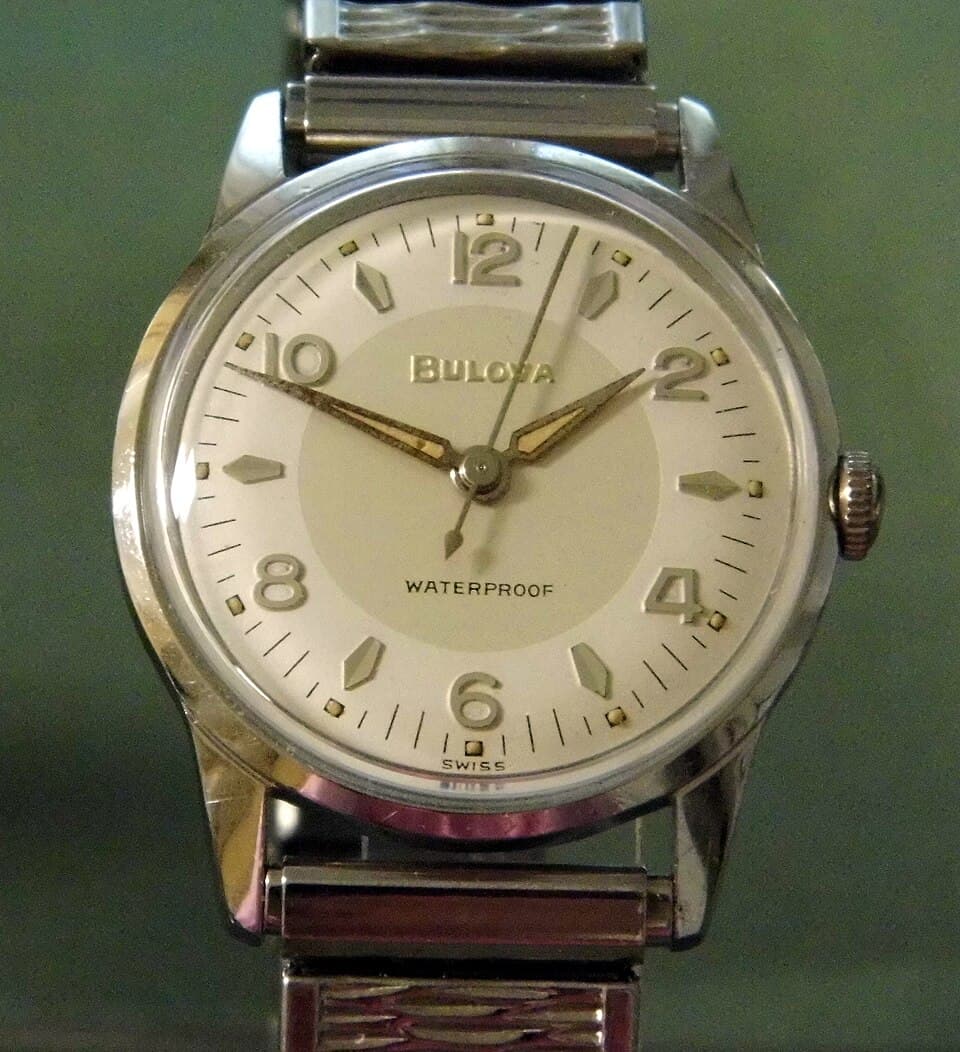 Bulova Waterproof Round (manual-wind) 