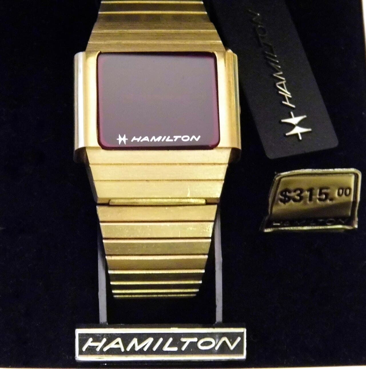 Hamilton LED digital (1970s, gold rectangular) 