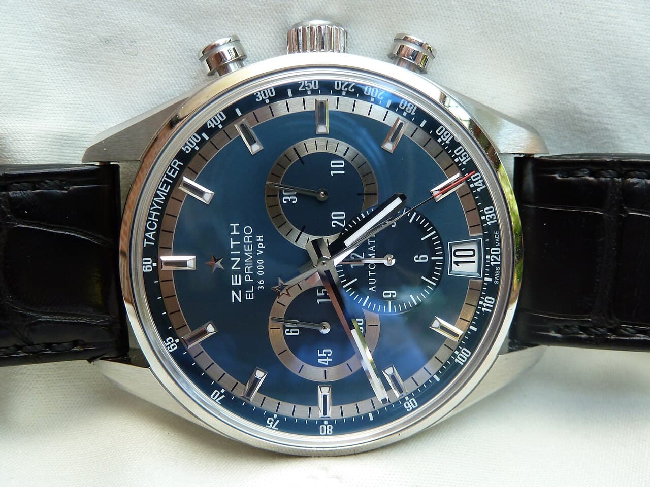 Zenith El Primero Chronomaster 36000 VpH (Tribute to Charles Vermot) 