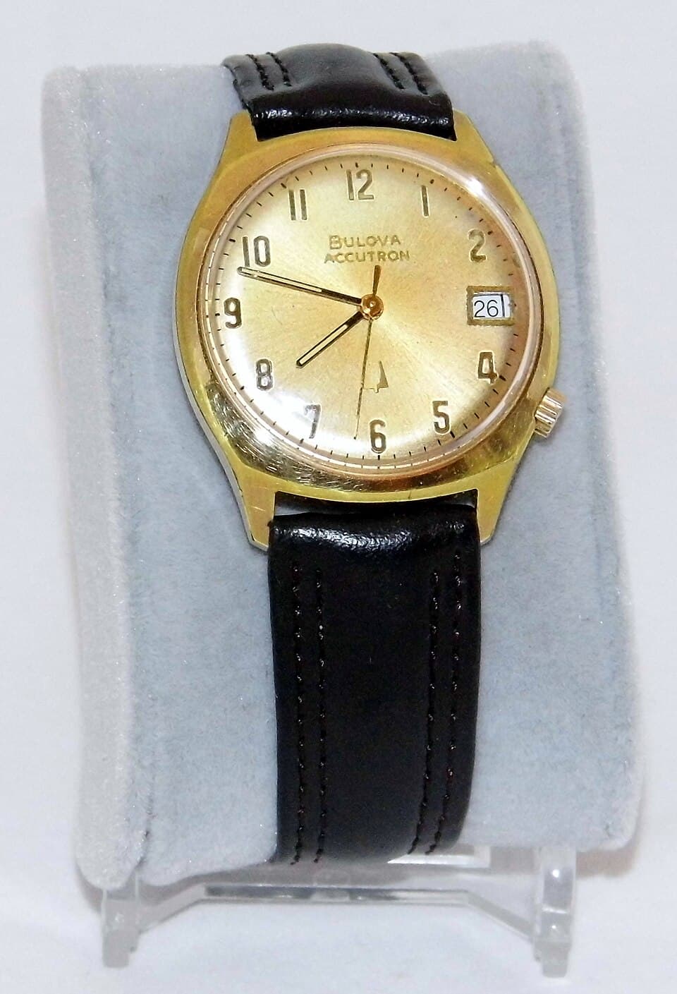 Bulova Accutron 218 (date, Arabic numerals)