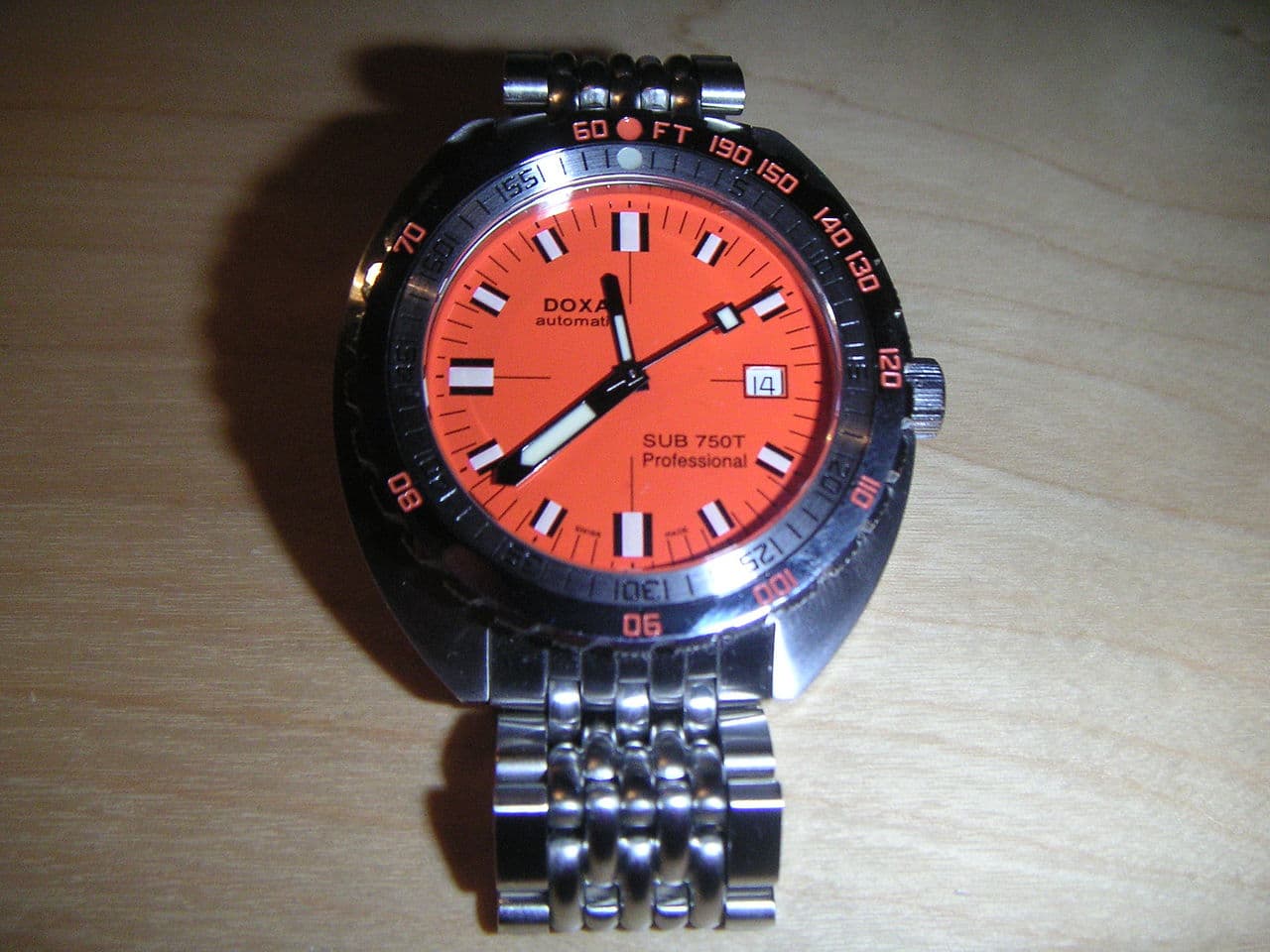 Doxa SUB 750T Professional