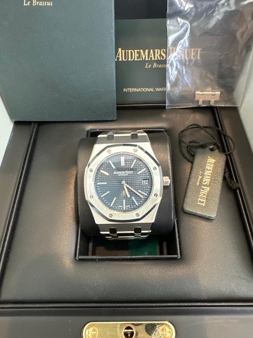 Audemars Piguet Royal Oak Jumbo Extra-Thin