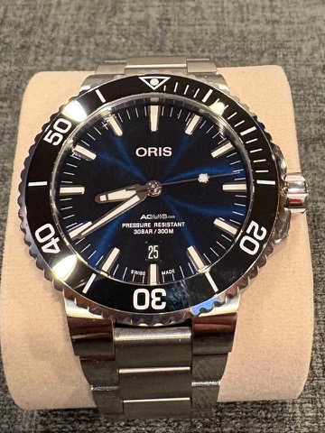 Oris Aquis Date 41.5mm